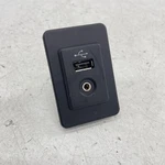 Nissan Note E12 Usb Port Aux Jack In Socket 68440-3vu0a Connection 12-17. Fixed Price $17.48.