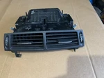 05-11 Mercedes R171 Slk350 Dash Center A/c Ac Air Vent Trim -broken Tab Read. Fixed Price $85.00.