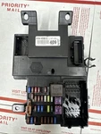 Oem 2007-2010 Hyundai Entourage 3.8l Cabin Interior Fuse Box Under Dash Junction. Fixed Price $89.99.